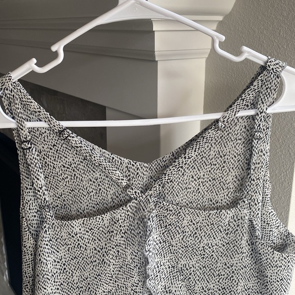 Cabi Sleeveless Strappy Tank Blouse Ruffled Collar & Back, B&W, Women’s M - Picture 15 of 16